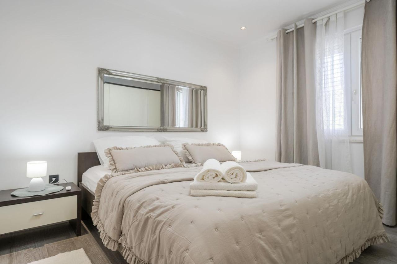 Jasenka Apartment Zavalatica Bagian luar foto