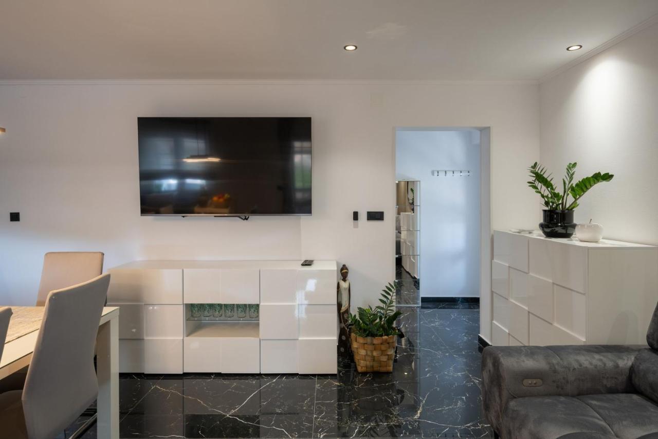 Jasenka Apartment Zavalatica Bagian luar foto
