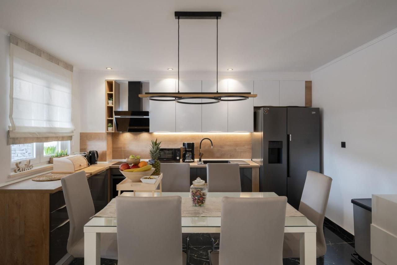 Jasenka Apartment Zavalatica Bagian luar foto