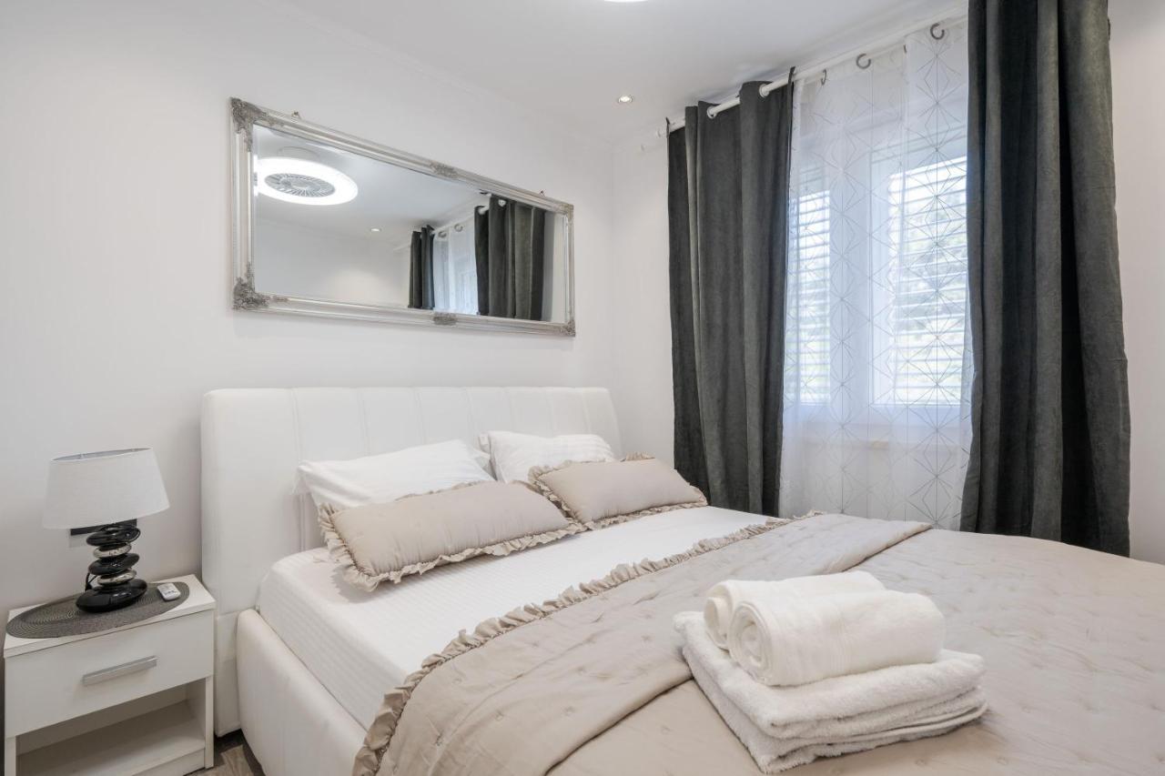 Jasenka Apartment Zavalatica Bagian luar foto
